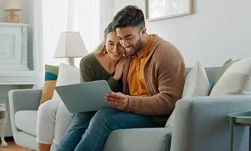 couple getting financial advice