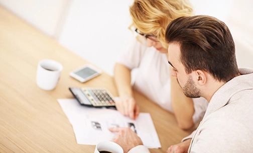 couple getting financial advice