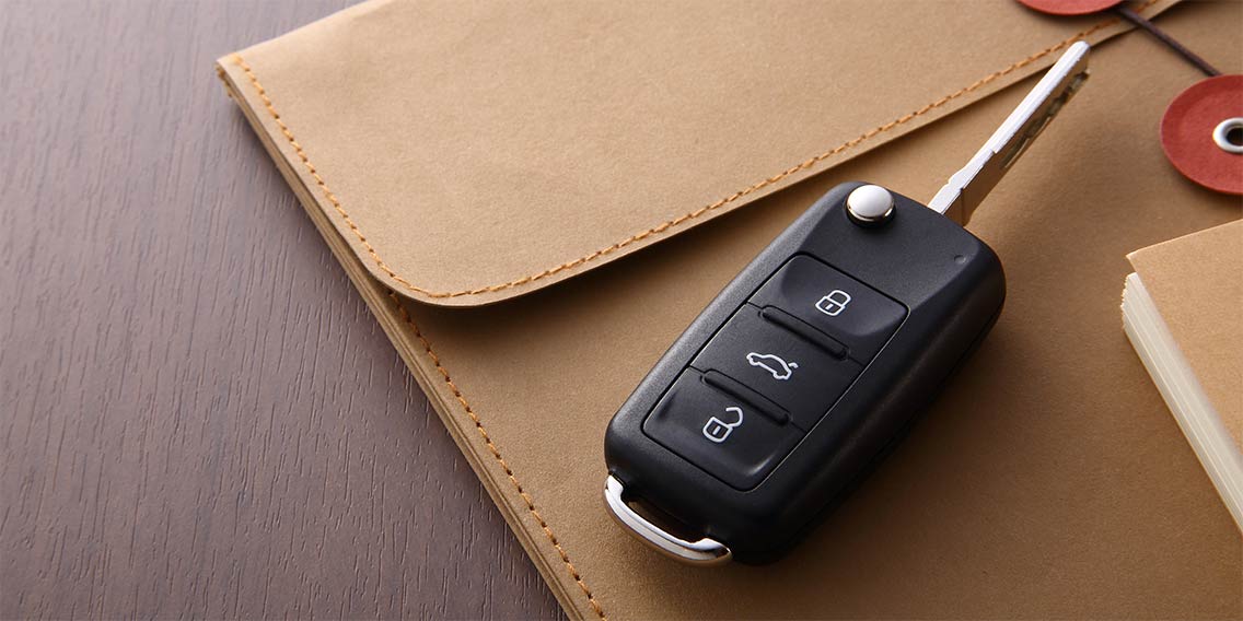 car loan and car keys