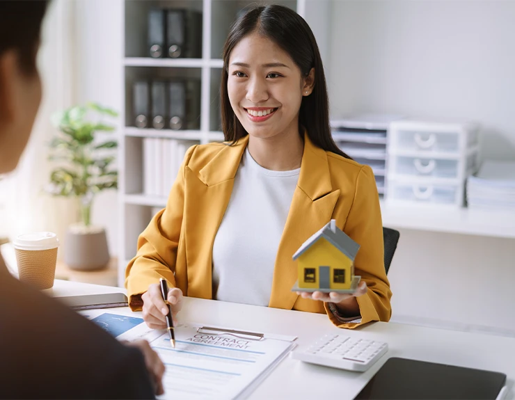 update the alt text here; enter the THUMBNAIL image in the Knowledge_Img_Content field at the end of the article